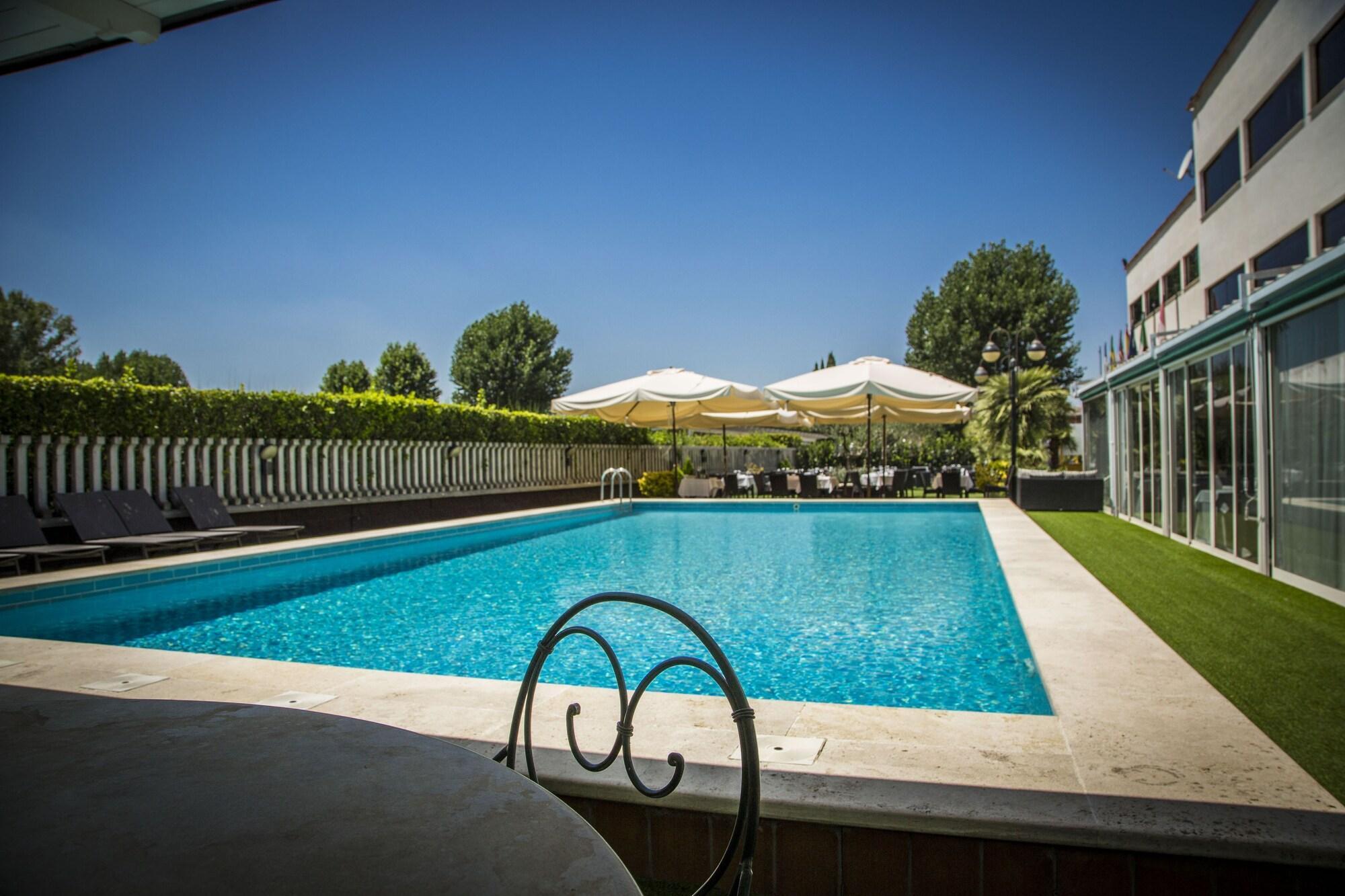 Hotel Cristallo Relais, Sure Hotel Collection By Best Western تيفولي المظهر الخارجي الصورة