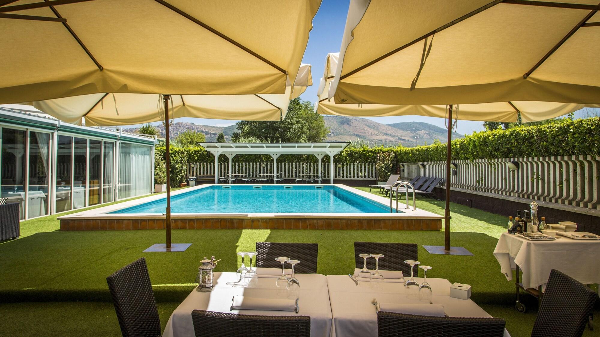 Hotel Cristallo Relais, Sure Hotel Collection By Best Western تيفولي المظهر الخارجي الصورة