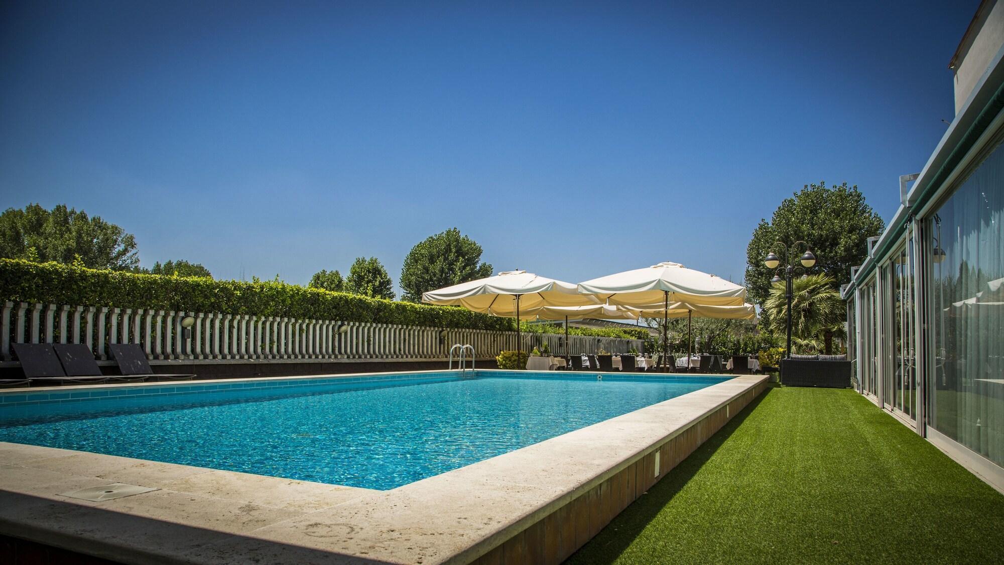 Hotel Cristallo Relais, Sure Hotel Collection By Best Western تيفولي المظهر الخارجي الصورة